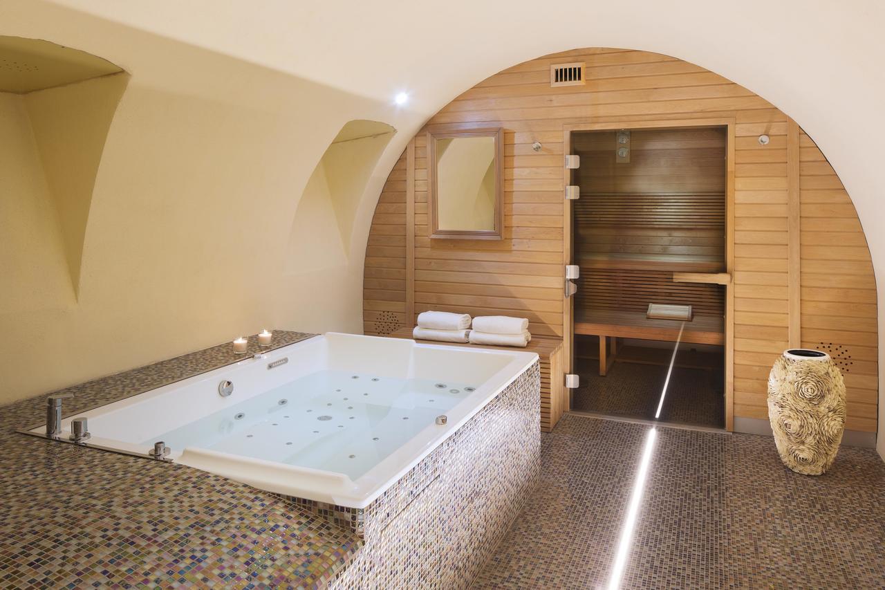 Hotel Celeste Batignolles Montmartre Paris Exterior foto
